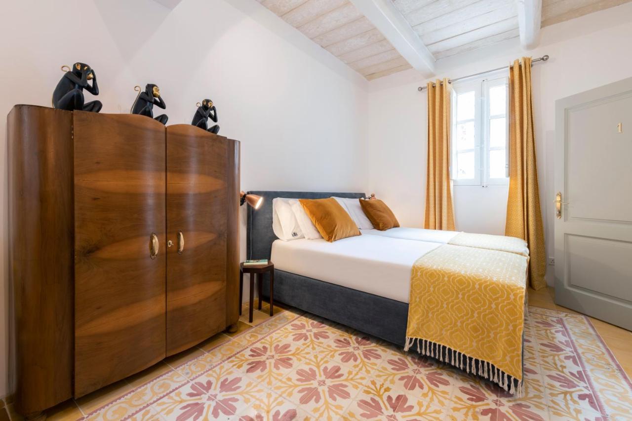 116Townhouse Bed & Breakfast Rabat Bagian luar foto