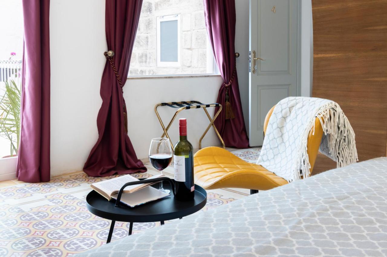 116Townhouse Bed & Breakfast Rabat Bagian luar foto