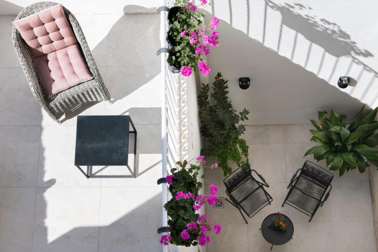 116Townhouse Bed & Breakfast Rabat Bagian luar foto