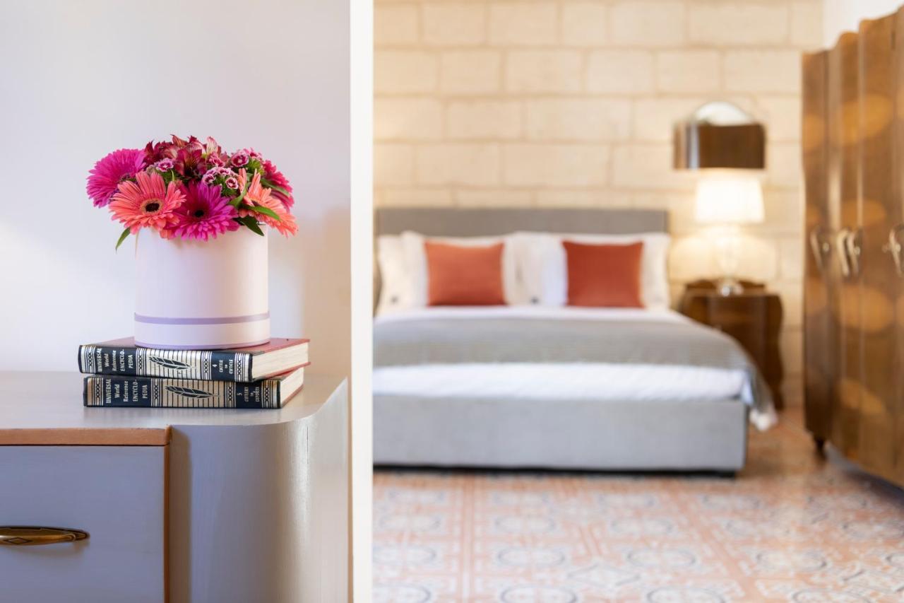 116Townhouse Bed & Breakfast Rabat Bagian luar foto